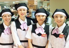 レジ 女性 (1) レジ 女性 (1)