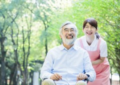 介護　女性 (1)