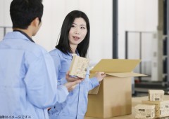 検品 女性 (1) 検品 女性 (1)