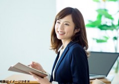 オフィスワーク　女性 (7)