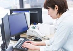 オフィスワーク　女性 (3)