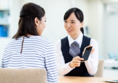受付　女性(4)
