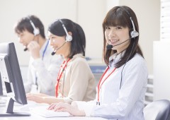 コールセンター 女性複数 (6) コールセンター 女性複数 (6)
