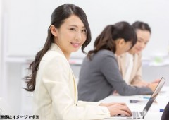 オフィスワーク 女性 (12) オフィスワーク 女性 (12)